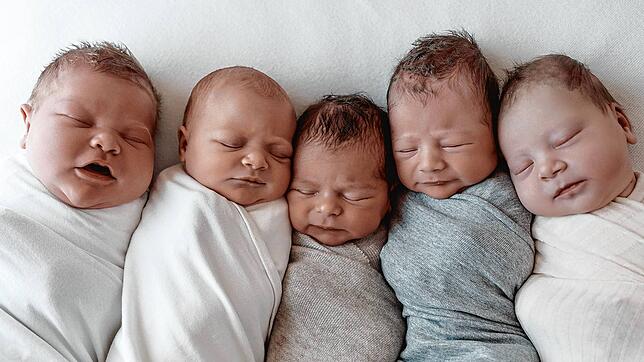 Gleich fünf Kinder haben sich den 26. Dezember als Geburtstag ausgesucht. An Weihnachten kamen insgesamt sieben Babys in der Helios ...