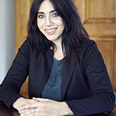 Theresia Walser, deutsche Dramatikerin, hat für die Salzburger Festspiele eine finstere Komödie geschrieben.