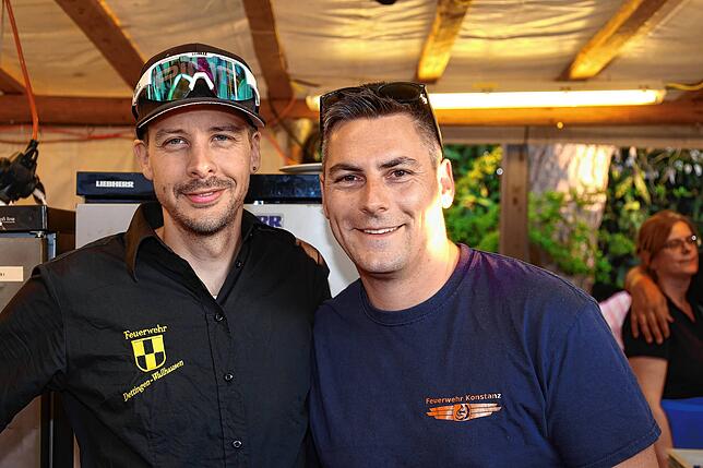 Bild 4: Feierlaune mit der Gretle-Band beim Dettinger Dorffest - hier gibt’s die schönsten Bilder