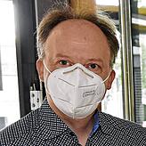 ... mit Schutzmaske: Mario Mosbacher, Schulleiter des Fürstenberg-Gymnasiums in Donaueschingen.