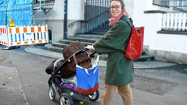 Die Konstanzerin Ina Lischka ist froh, dass ihre drei Kinder, auch das jüngste, in Konstanz zur Welt kommen konnten &ndash; und zwar ...