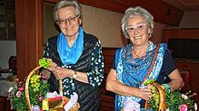 Die Frauengymnastikgruppe Todtmoos dankte Ursula Baumgartner (links) und Rosemarie Kaiser mit einem Präsent für ihre langjährige ...