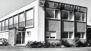 Das Firmengebäude der Werner Messmer KG in den Anfangsjahren. Nach vielen Eigentümer- und Namenswechseln ist der Standort nun seit ...