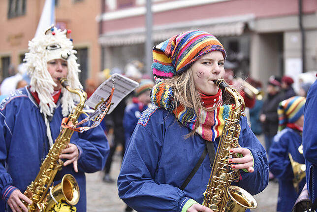 Bild 8: Bilder vom bunten Treiben am Fasnetsmontag in Villingen (2)