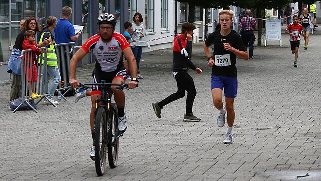 Bild 41: Omar Tareq gewinnt den 15. Trompeterlauf in Bad Säckingen &ndash; und wir haben die Bilder!