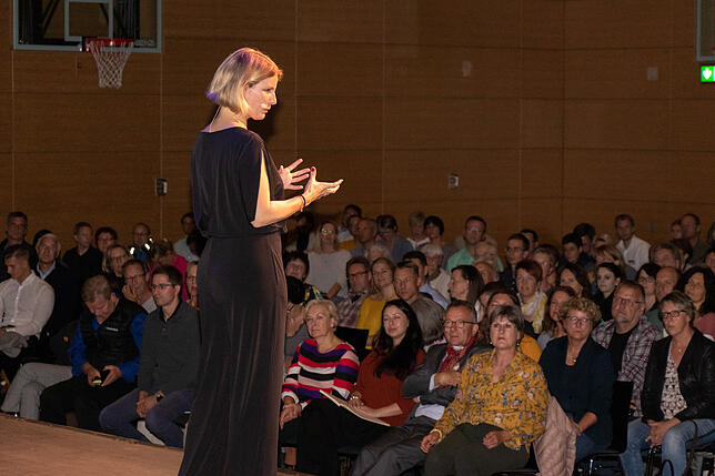 Bild 8: Stimmtrainerin Monika Hein in Waldshut: Bilder des vierten SÜDKURIER-Wissensforums