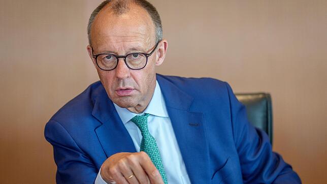 Bundeskanzler Friedrich Merz will die Kosten für Unterkunft beim Bürgergeld deckeln. Aktuelle Zahlen könnten seinen Plan stützen.
