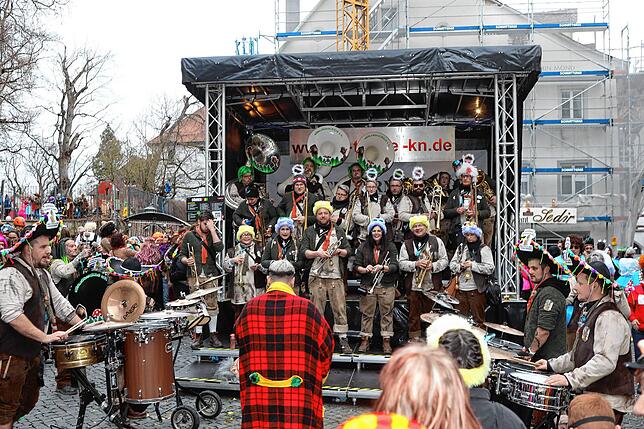 Bild 23: Bunt, bunter, Konstanzer Fasnacht: So fantasievoll geht es auf dem Münsterplatz zu