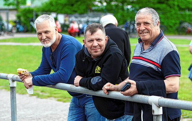 Bild 2: FC RW Salem besiegt auch den SV Mühlhausen. Wir haben die besten Bilder!
