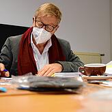 Roland Ballier ist medizinischer Sachverständiger in Konstanz.