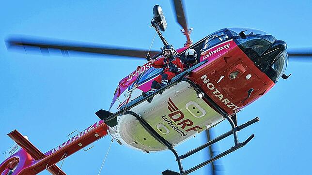 Die DRF-Luftrettung betreibt in Baden-Württemberg aktuell nur am Standort Freiburg einen Hubschrauber mit Seilwinde.