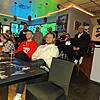Gespannt verfolgen am Mittwochabend die Pfullendorfer Handballer im Stadtcafé das Viertelfinalspiel zwischen Deutschland und Portugal.