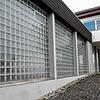 Zusätzliche Fluchtwege in Schule und Festhalle Leipferdingen sind erforderlich. Unser Bild zeigt den Festhallenteil, der in diesem ...