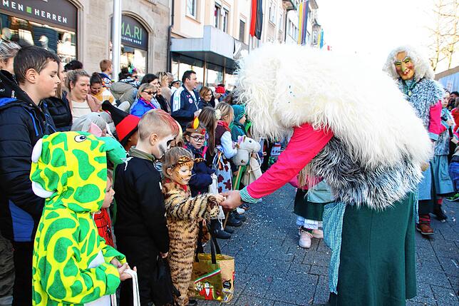 Bild 38: So schön ist der Umzug am Fasnachtsmontag in Bad Säckingen
