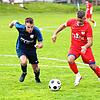Zum dritten Mal: Nexhdet Gusturanaj (rechts, gegen Richard Zielke) geht wieder für den FC Tiengen 08 auf Torejagd.