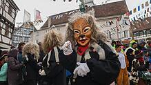 Auch die Katzedopeschliefer aus Deisendorf waren beim Narrensprung zu sehen.