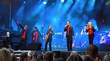 „Give Peace A Chance“ von John Lennon gehört auch ins „Love“-Repertoire der „Pop-&-Poesie“-Truppe von SWR1. Foto: Nicolai Kapitz