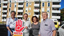 Wie kommt eine Stadt zu bezahlbaren Mieten, wie in dem neuen Block der Bima in der Steinstraße? Winfried Kropp (von links), Vorsitzender ...