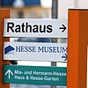 Hier geht&lsquo;s lang zum Rathaus Gaienhofen: Der Posten des Bürgermeisters ist vakant und sechs Kandidaten stehen auf dem Stimmzettel.