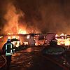 Feuer zerstört das historische Hofgut Balisheim in Gaienhofen auf der Höri. Die Polizei vermutet Brandstiftung. Noch in der Nacht ist ...