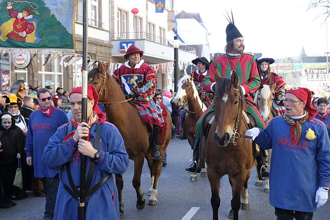 Bild 39: Bilder vom großen Fasnet Samschdig-Umzug der Poppele-Zunft (1)