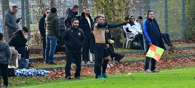 Bild 28: Bosporus FC Friedlingen und der FC Wallbach trennen sich 2:2 &ndash; und wir haben Bilder!