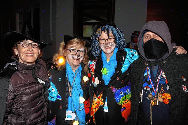 Bild 4: So glückselig wird am Rosenmontag in Konstanz weitergefeiert