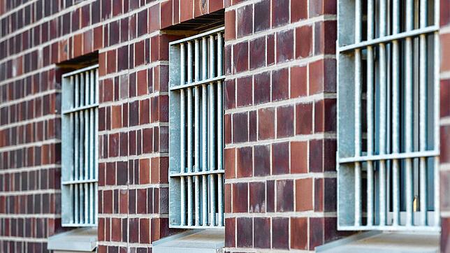 Der zu drei Jahren Gefängnis verurteilte Hausverwalter aus dem Schwarzwald-Baar-Kreis hat gegen das noch nicht rechtskräftige Urteil ...