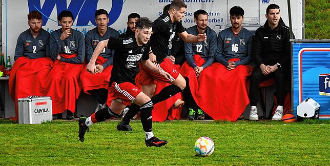 Bild 1: VfR Bad Bellingen besiegt den FC Hochrhein mit 4:1 &ndash; und wir haben Bilder!