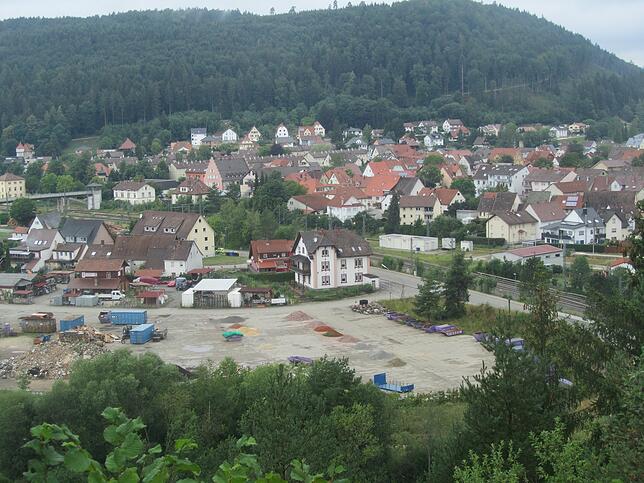 Hier standen einst die Gebäude des Immendinger Basaltwerks, das 2009 endgültig abgerissen wurde.