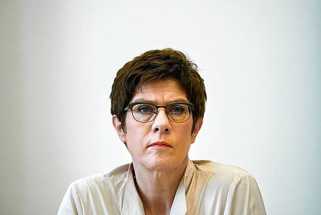 Er kennt Annegret Kramp-Karrenbauer bereits und hofft auf Verständnis.