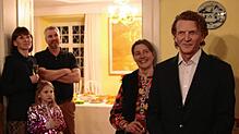Johannes von Bodman und seine Frau Carolina (von rechts) beim Neujahrsempfang auf Schloss Bodman.