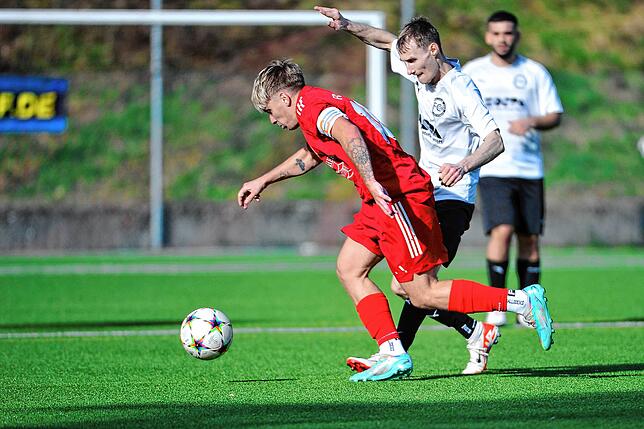 Bild 15: Der FC 08 Bad Säckingen siegt gegen FC Dachsberg mit 3:0 &ndash; und wir haben die Bilder!