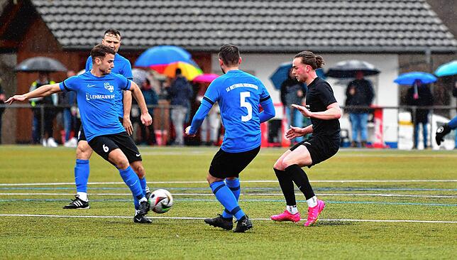 Bild 10: SG Mettingen/Krenkingen siegt 2:1 bei der SG FC Wehr/Brennet &ndash; und wir haben Bilder!