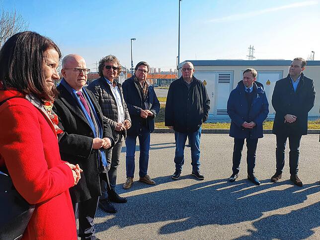 Besuch beim Zollamt Waldshut (von links): SPD-Staatssekretärin Rita Schwarzelühr-Sutter, FDP-Staatssekretär Michael Theurer, ...