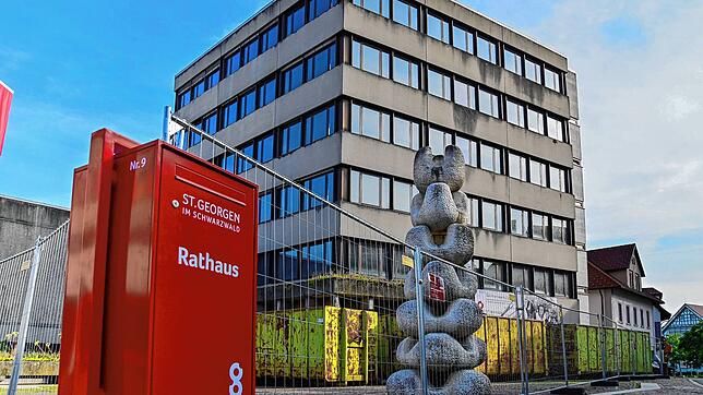 Die Stadtverwaltung eine Briefkastenfirma? Ganz so ist es nicht, die Verwaltung arbeitet im Provisorium in der Gewerbehallestraße ...