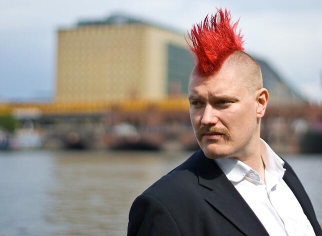 Die Auswirkungen der Digitalisierung auf Gesellschaft, Wirtschaft, Politik und Kultur thematisiert Sascha Lobo, Journalist, Blogger, ...