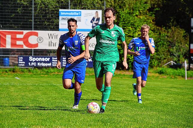 Bild 6: SV Waldhaus gewinnt 3:1 beim FC Hauingen – wir haben Fotos!