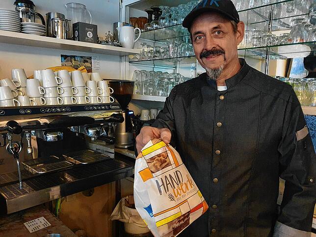Frank Singers Salinencafé ist zu. Sein Schwenninger Laden bleibt geöffnet. Er will in zwei Jahren 100-Jähriges feiern. Bis dahin braucht ...
