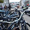 Auto vs. Fahrrad: In Konstanz (hier zu sehen der Bahnhofsvorplatz) feinden sich Radler und Autofahrer oft an.