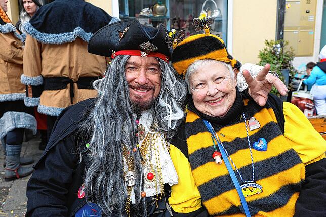 Bild 28: Konstanzer Straßenfasnacht 2025: Die besten Bilder vom Schmotzigen Dunschtig