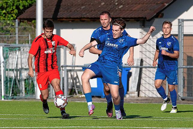 Bild 2: TuS Efringen-Kirchen holt sich ein 2:2 gegen den TuS Binzen &ndash; und wir haben Bilder!