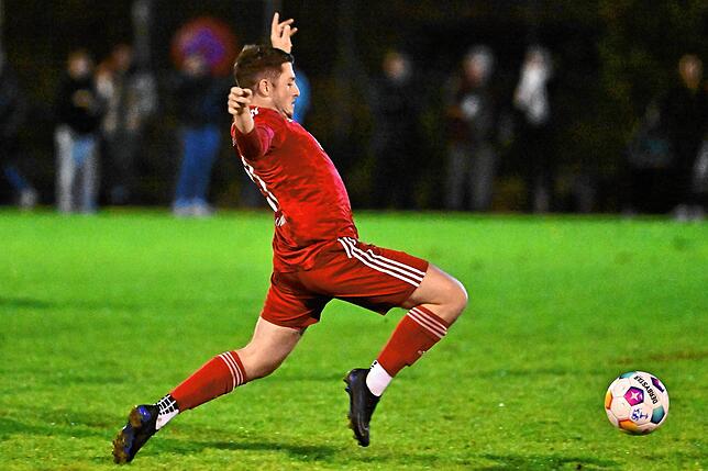 Bild 14: VfR Bad Bellingen setzt sich mit 2:0 im Derby bei den SF Schliengen durch &ndash; und wir haben Bilder!