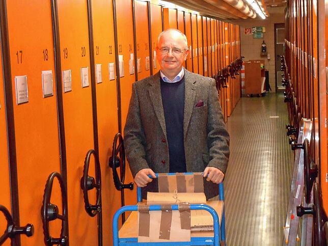 Reichlich Archivarbeit steckt hinter dem ehrenamtlichen Engagement des ehemaligen Kreisarchivars Wolfgang Kramer.