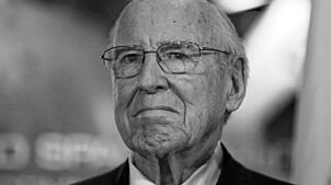 Der frühere US-Astronaut James „Jim“ Lovell, Kommandant der dramatischen Apollo-13-Mission, ist im Alter von 97 Jahren verstorben.