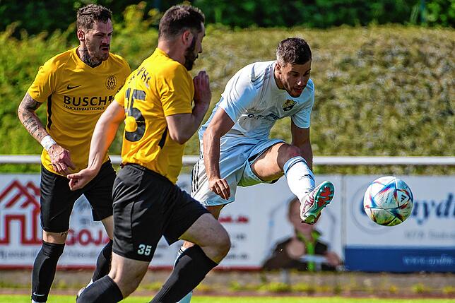 Bild 4: SV 08 Laufenburg kassiert 2:4-Niederlage gegen den SC Wyhl &ndash; und wir haben Bilder!