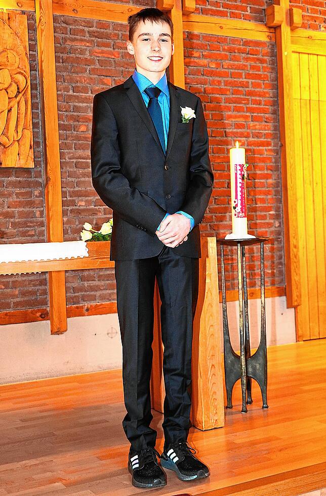 Die evangelische Kirchengemeinde Schönwald holt in der Heilig-Geist-Kirche die Konfirmation von Jonas Gohlke aus dem Jahrgang 2020 nach.