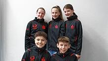 Die Skimannschaft des Überlinger Gymnasiums (stehend von links) Amelie Duske, Milena Duske, Nele Bächle und (vorne von links) Yannick ...