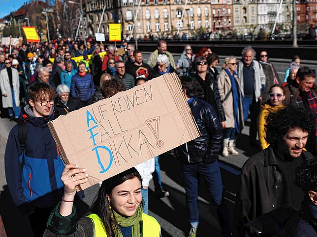 Bild 5: Bilder des Widerstands: Diese Menschen sagen Nein zum Rechtsextremismus