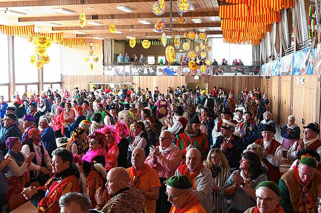 Aufstehen zum Badnerlied: Die Eichendorffhalle war voll besetzt.